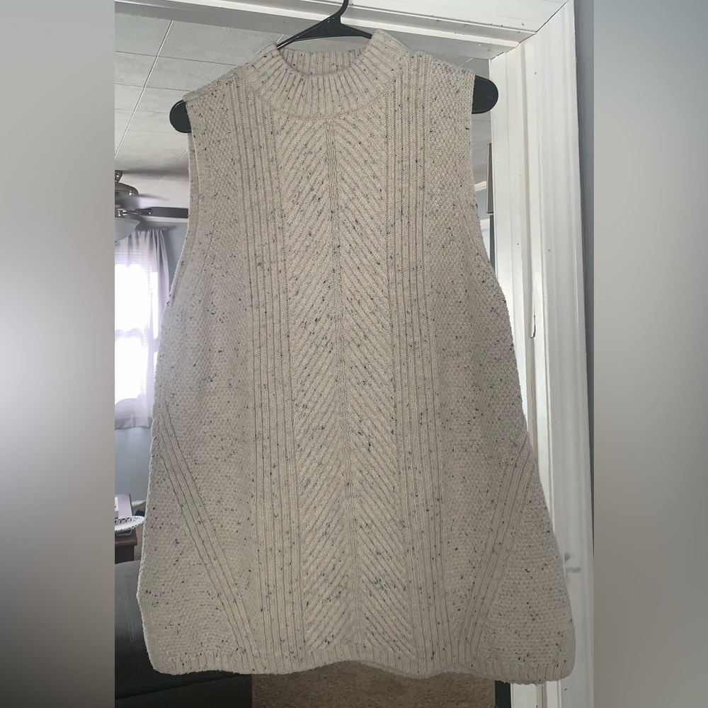 Sleeveless Knit Tunic